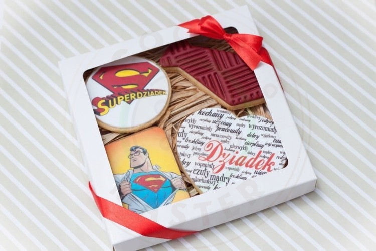 PUDEŁKO KARTONIK Z OKIENKIEM NA PREZENTY CIASTKA PIERNIKI BIAŁE 15×15×2 cm