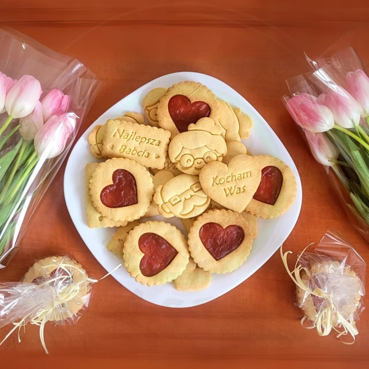 FOREMKA Wykrawacz do Pierników na DZIEŃ BABCI DZIADKA Przetwory SŁOIK 10cm